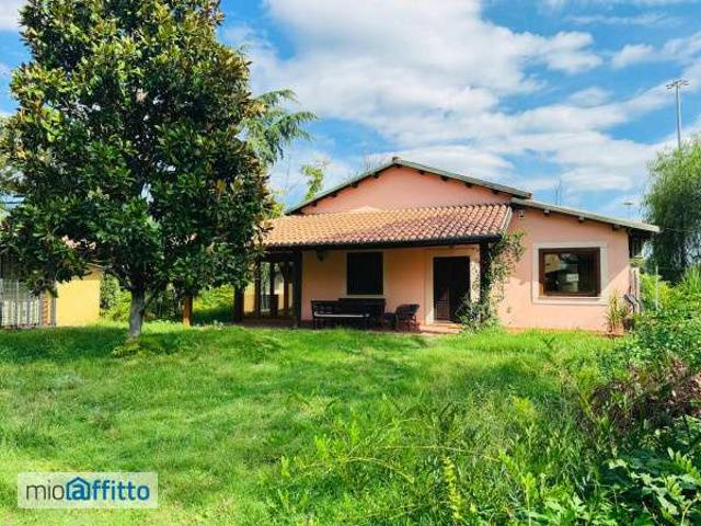 Villa Indipendente in affitto a Torre Angela, Roma