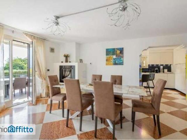 Villa Indipendente in affitto a Boschetti, Peschiera Del Garda