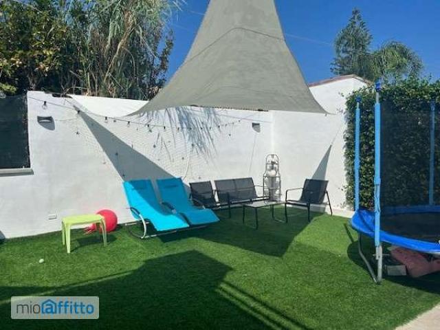 Villa Indipendente in affitto a Campofelice Di Roccella, Sicilia