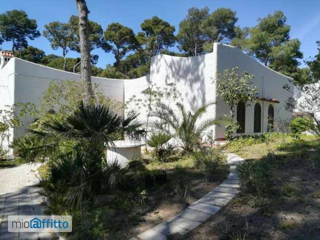 Villa Indipendente in affitto a Puglia, Taranto