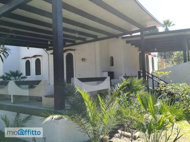 Villa Indipendente in affitto a Puglia, Taranto