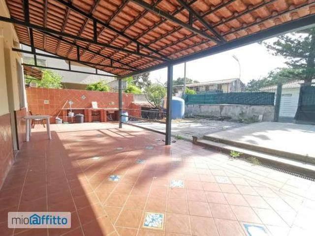 Villa Indipendente in affitto a Villaggio Primosole II, Catania