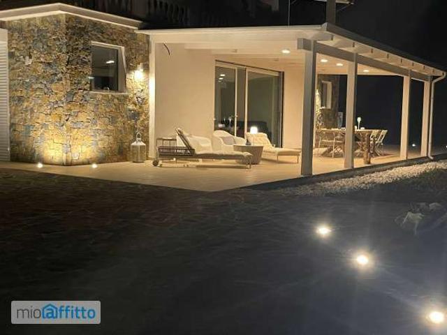 Villa Indipendente in affitto a Centola, Campania