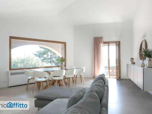 Villa Indipendente in affitto a Comunità Montana Parco Alto Garda bresciano, Salò