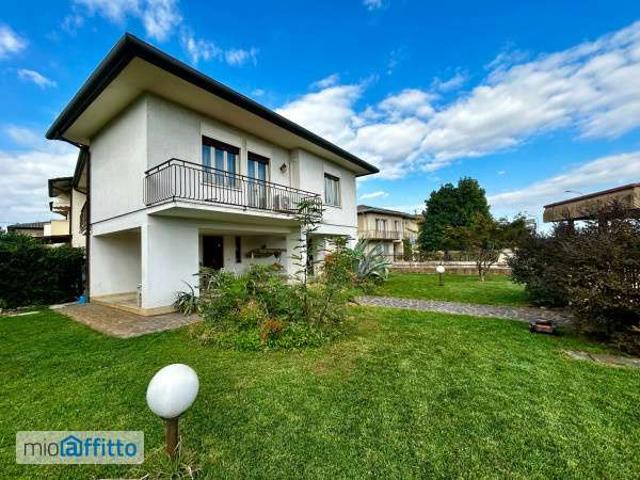Villa Indipendente in affitto a Quartiere Marconi, Torri di Quartesolo