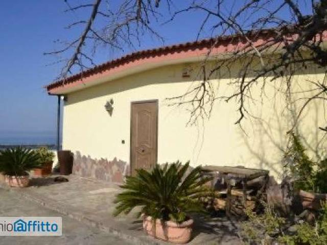 Villa Indipendente in affitto a Bacoli, Campania