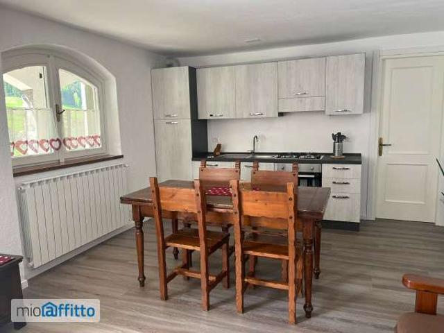 Villa Indipendente in affitto a Comunità Montana di Scalve, Schilpario