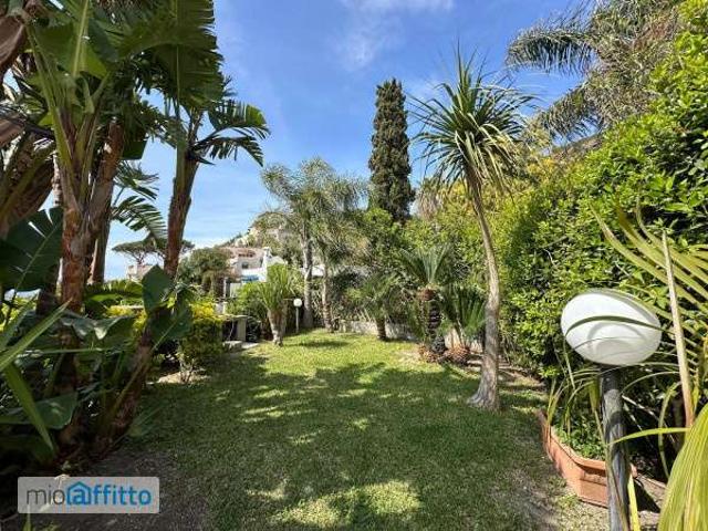 Villa Indipendente in affitto a Forio, Campania