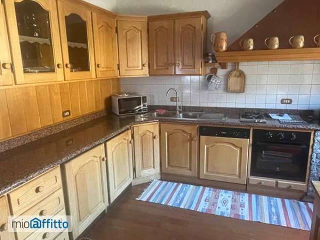 Villa Indipendente in affitto a Comunità montana Alta Valtellina, Valdisotto