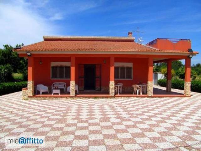 Villa Indipendente in affitto a Chiaramonte Gulfi, Sicilia