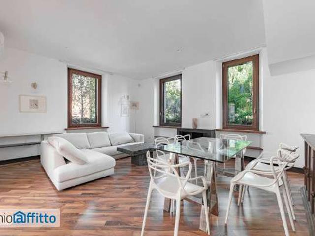 Villa Indipendente in affitto a Milano