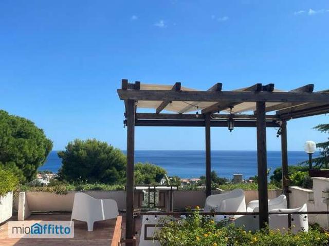 Villa Indipendente in affitto a Calabria, Catanzaro