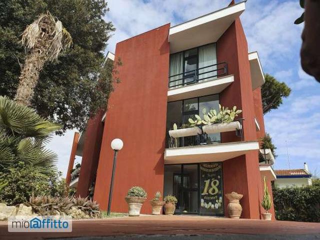 Villa Indipendente in affitto a Fregene, Roma Capitale