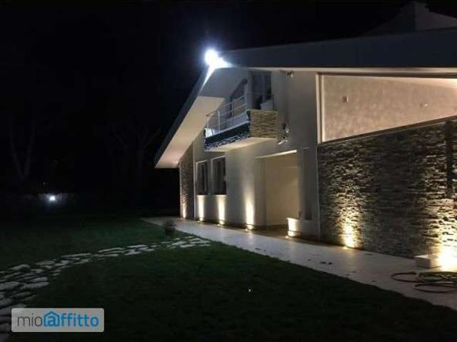 Villa Indipendente in affitto a Borgo Sant'Antonio, Salto Di Fondi