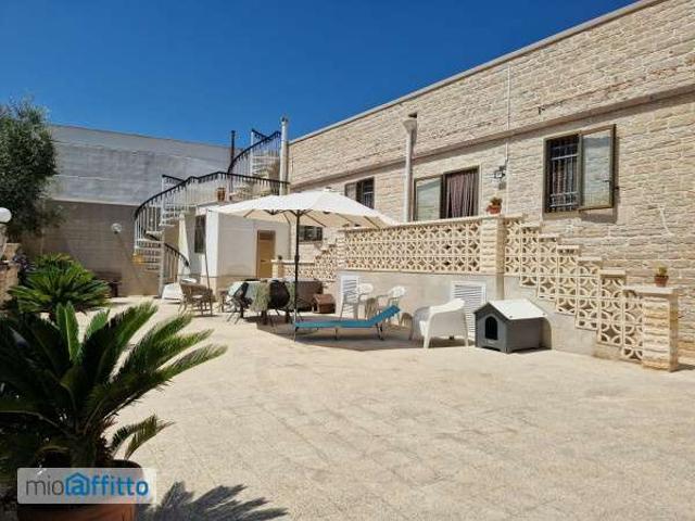 Villa Indipendente in affitto a Puglia, Bari