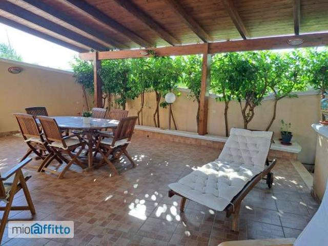 Villa Indipendente in affitto a Puglia, Taranto