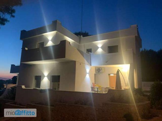 Villa Indipendente in affitto a Puglia, Taranto