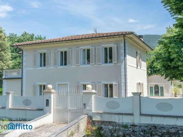 Villa Indipendente in affitto a Bagni Di Lucca Ponte, Toscana