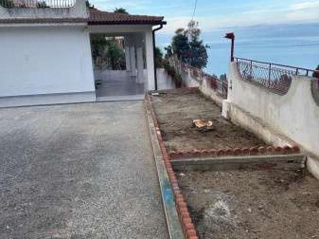 Villa Indipendente in affitto a VI Circoscrizione, Messina