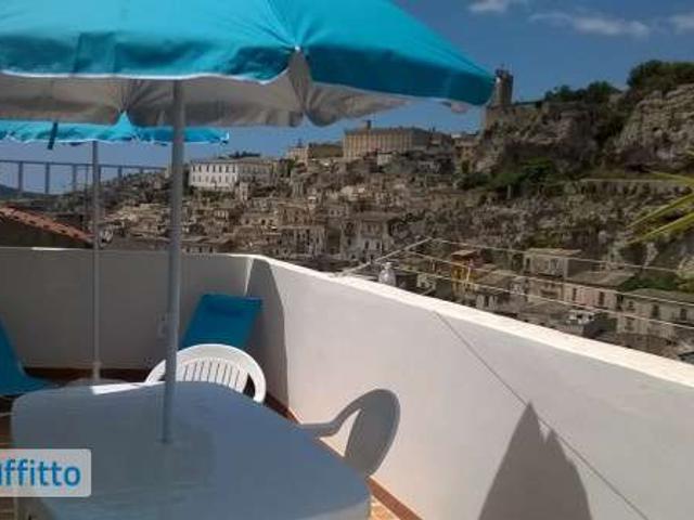 Villa Indipendente in affitto a Modica Alta, Marina Di Modica