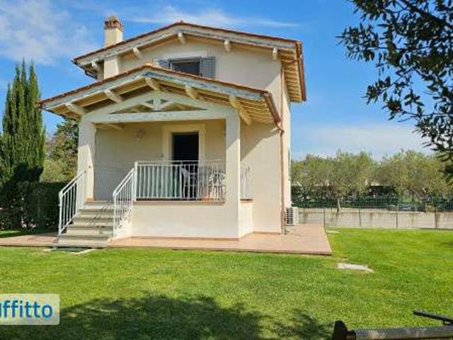 Villa Indipendente in affitto a Montalto Di Castro, Lazio