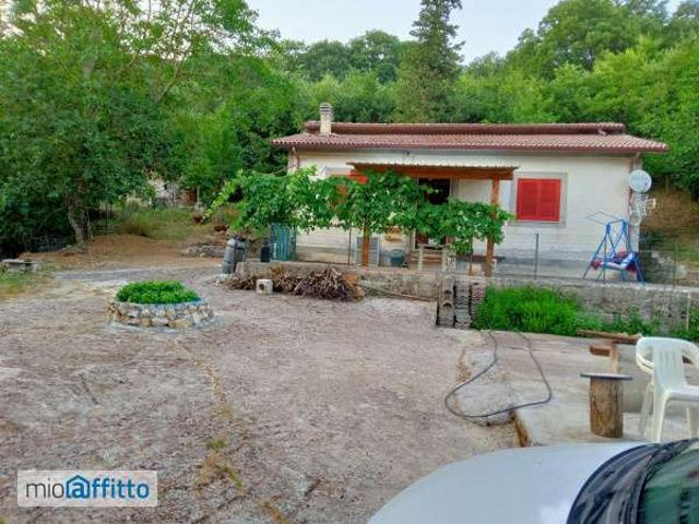 Villa Indipendente in affitto a Ricigliano, Campania