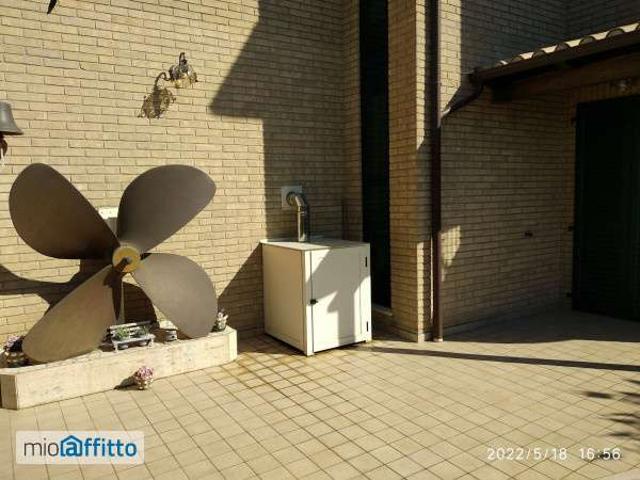 Villa Indipendente in affitto a Paese Alto, Marche
