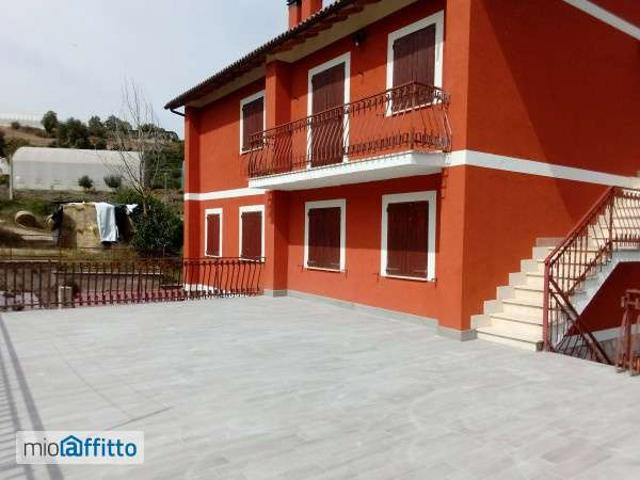 Villa Indipendente in affitto a Cascia, Umbria