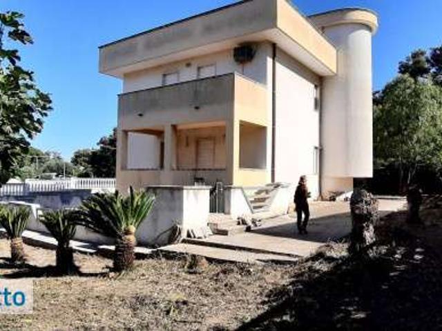 Villa Indipendente in affitto a Le Canne, Puglia