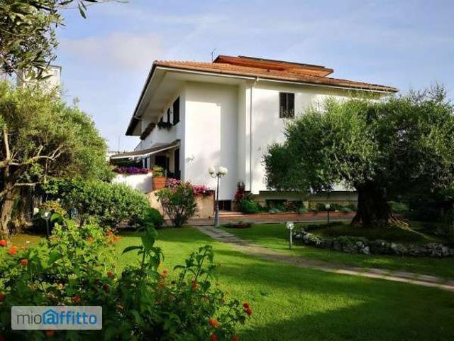 Villa Indipendente in affitto a Salerno, Campania