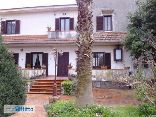 Villa Indipendente in affitto a Municipalità 7, Campania