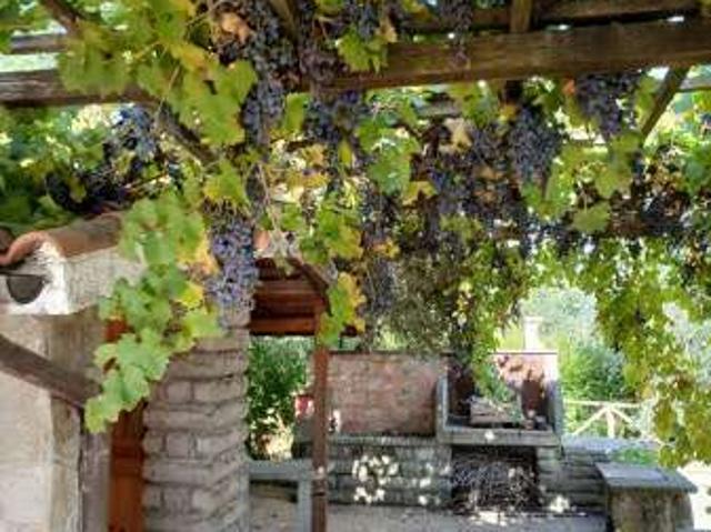 Villa Indipendente in affitto a Soriano Nel Cimino, Lazio