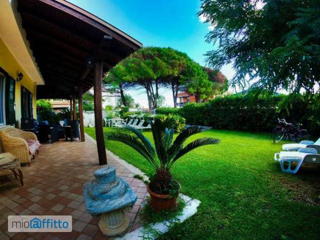 Villa Indipendente in affitto a Terracina, Lazio
