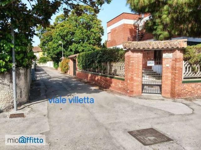 Villa Indipendente in affitto a Terracina, Lazio