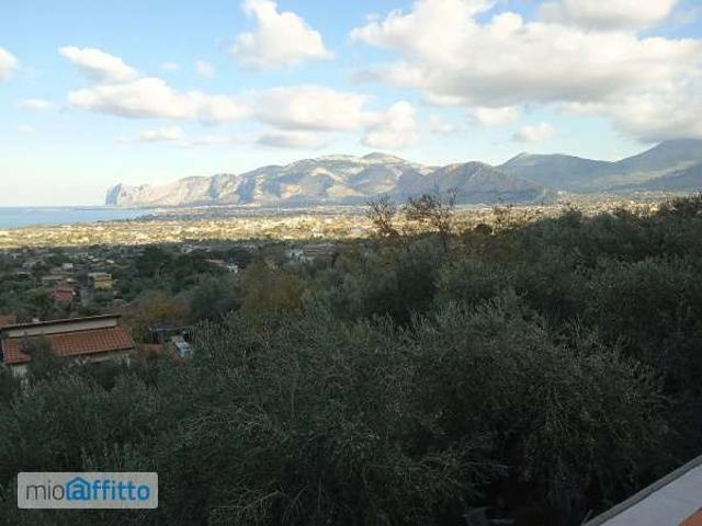 Villa Indipendente in affitto a Carini, Sicilia