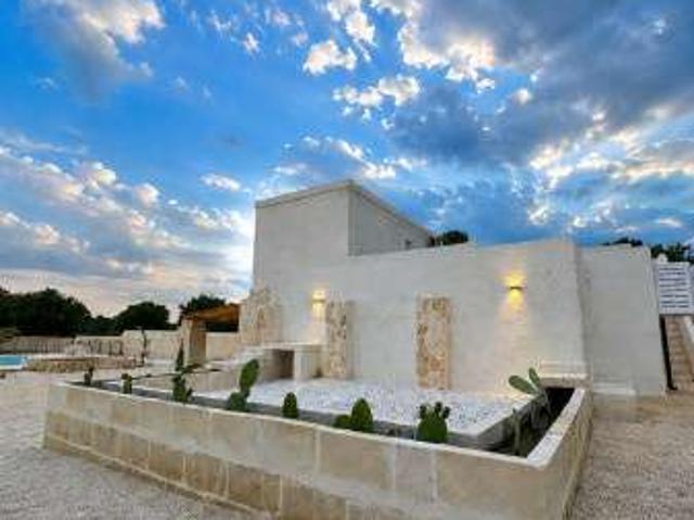 Villa Indipendente in affitto a Puglia, Taranto