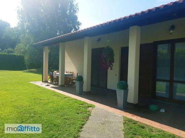 Villa Indipendente in affitto a Vergiate, Lombardia