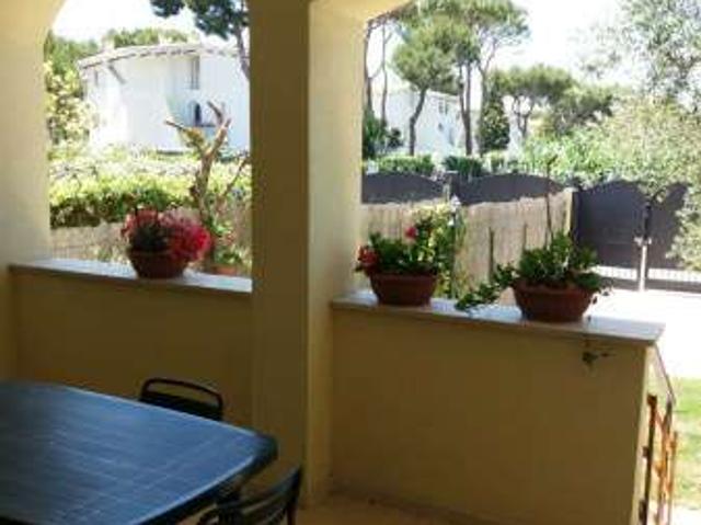 Villa Indipendente in affitto a Fregene, Roma Capitale