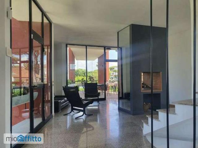 Villa Indipendente in affitto a Fregene, Roma Capitale
