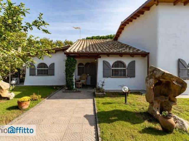 Villa Indipendente in affitto a Quartu Sant'elena, Sardigna/Sardegna