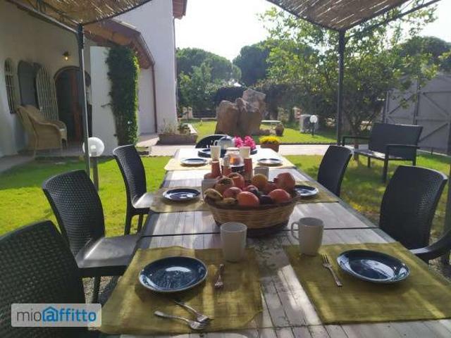 Villa Indipendente in affitto a Quartu Sant'elena, Sardigna/Sardegna