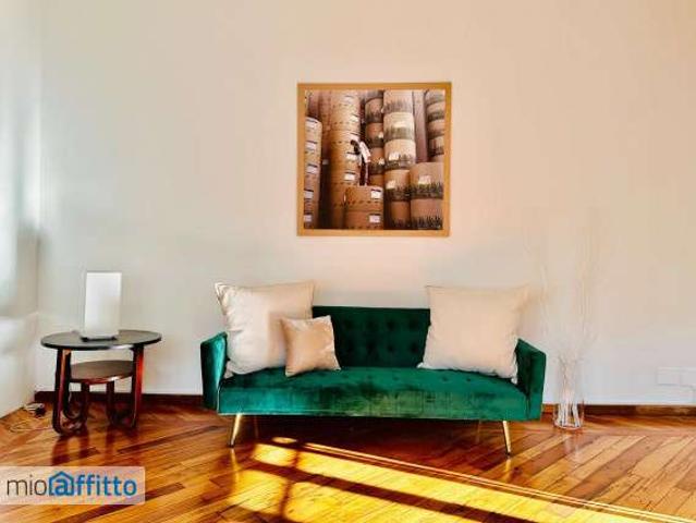 Villa Indipendente in affitto a Municipio 9, Milano