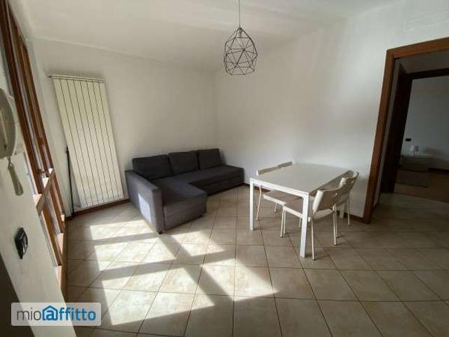 Villa Indipendente in affitto a Casino Luraghi, Gorgonzola