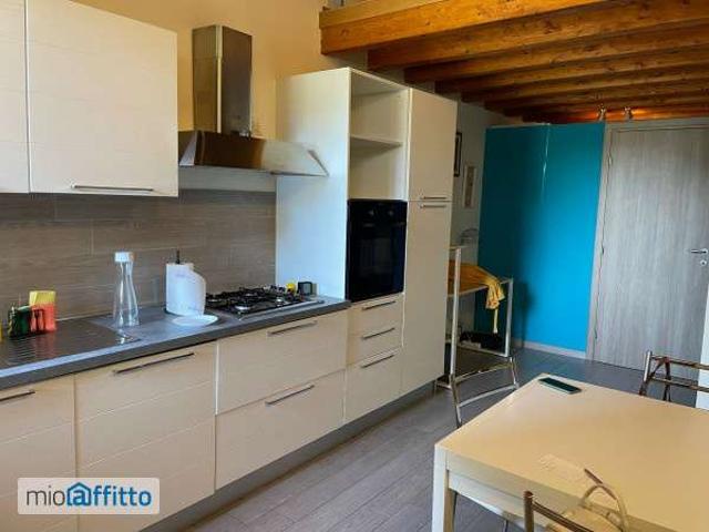 Villa Indipendente in affitto a Bassa Reggiana, Re
