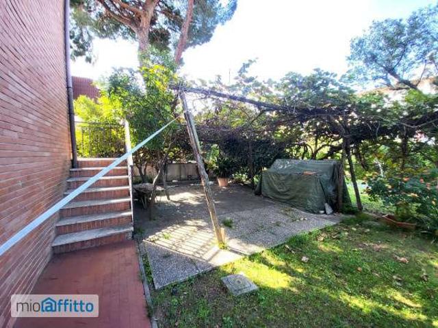 Villa Indipendente in affitto a Axa, Roma Capitale