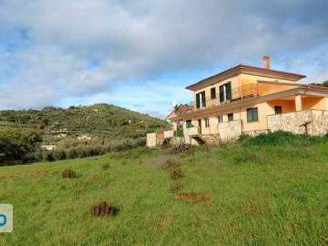 Villa Indipendente in affitto a Rignano, Itri
