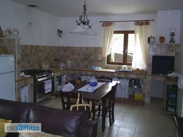 Villa Indipendente in affitto a Puglia, Taranto