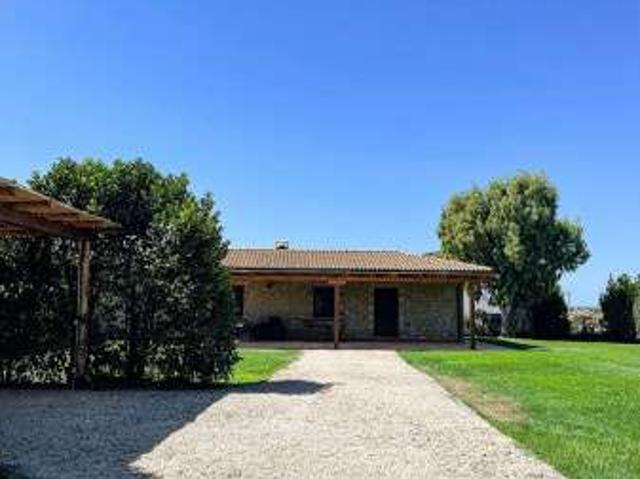Villa Indipendente in affitto a Montalto Di Castro, Lazio