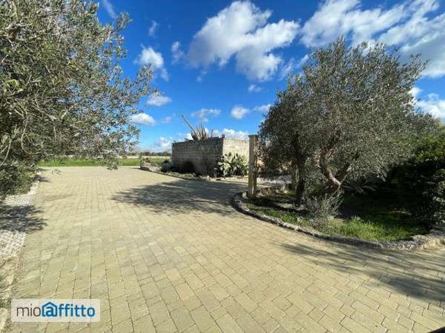 Villa Indipendente in affitto a Contrada Campo dei Fiori, Puglia