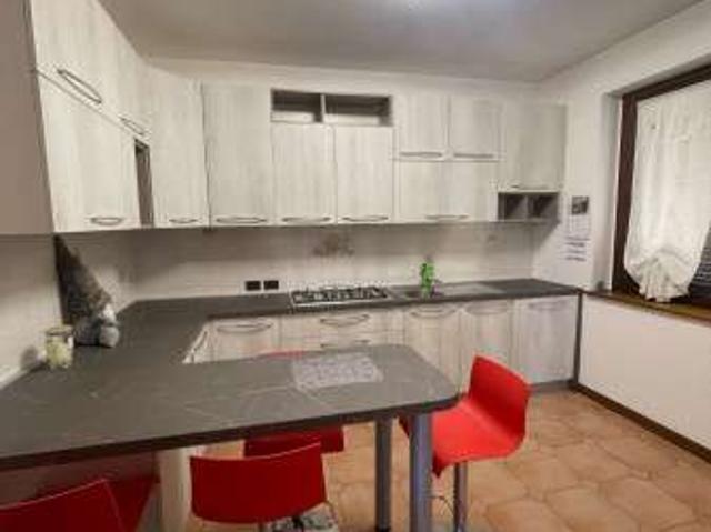 Villa Indipendente in affitto a Oltrona San Mamette, Lombardia